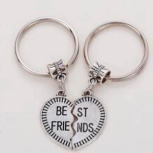 Nyckelring  - Följ mig på TikTok: 7billionstore 