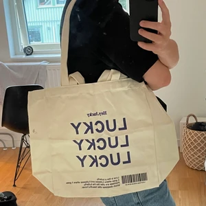 Totebag - Så ball tyg-totebag!! Aldrig använd🌸❤️