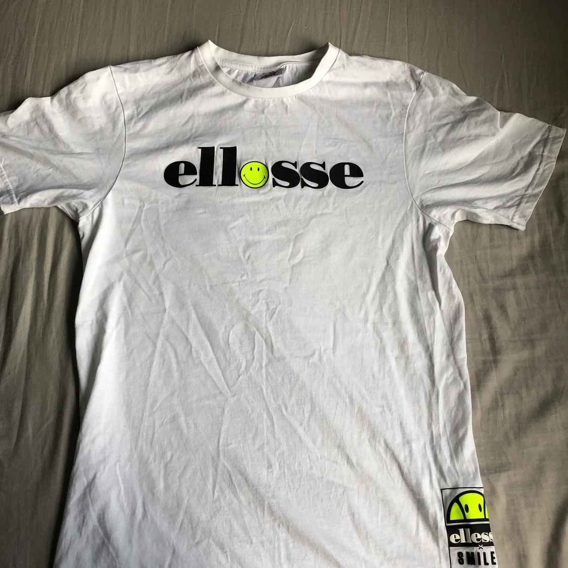 Vit Ellesse x Smiley tröja