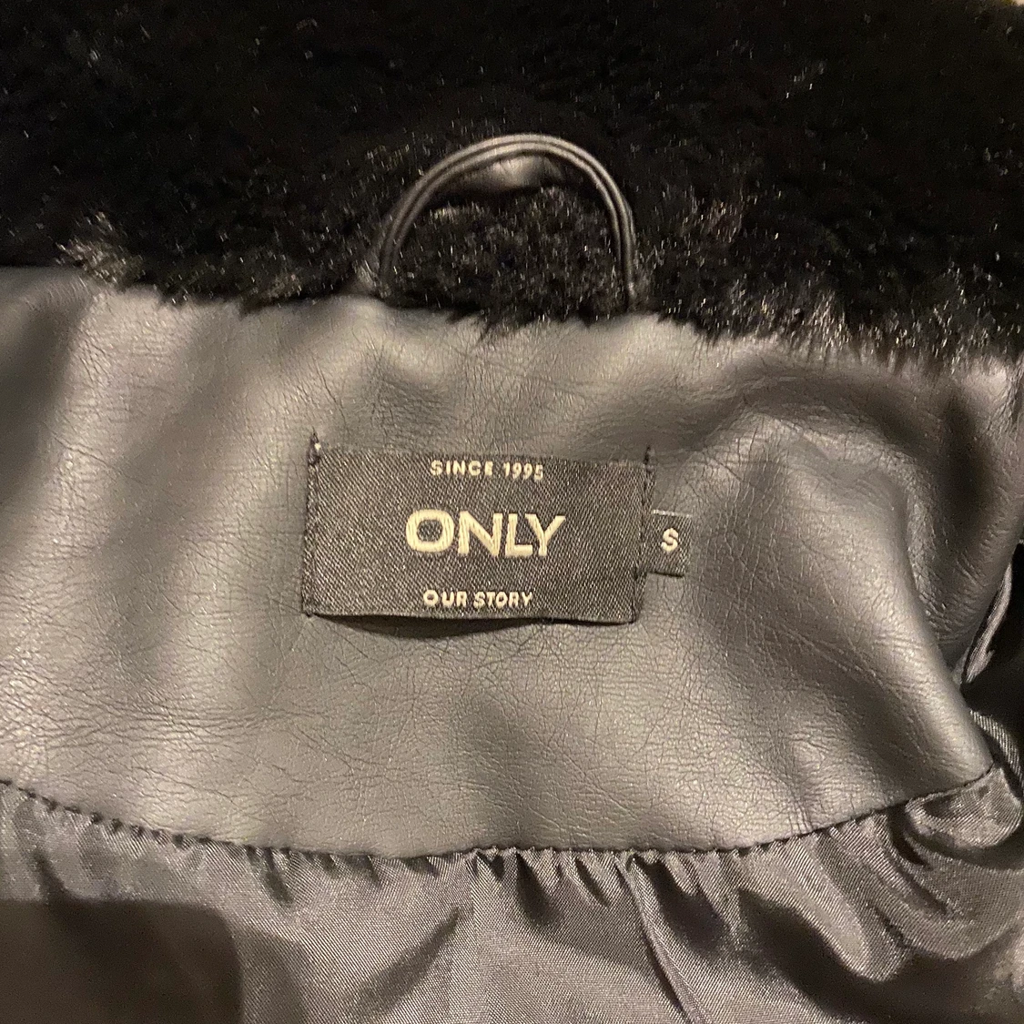 Pälsjacka (FAKE!!) - 91