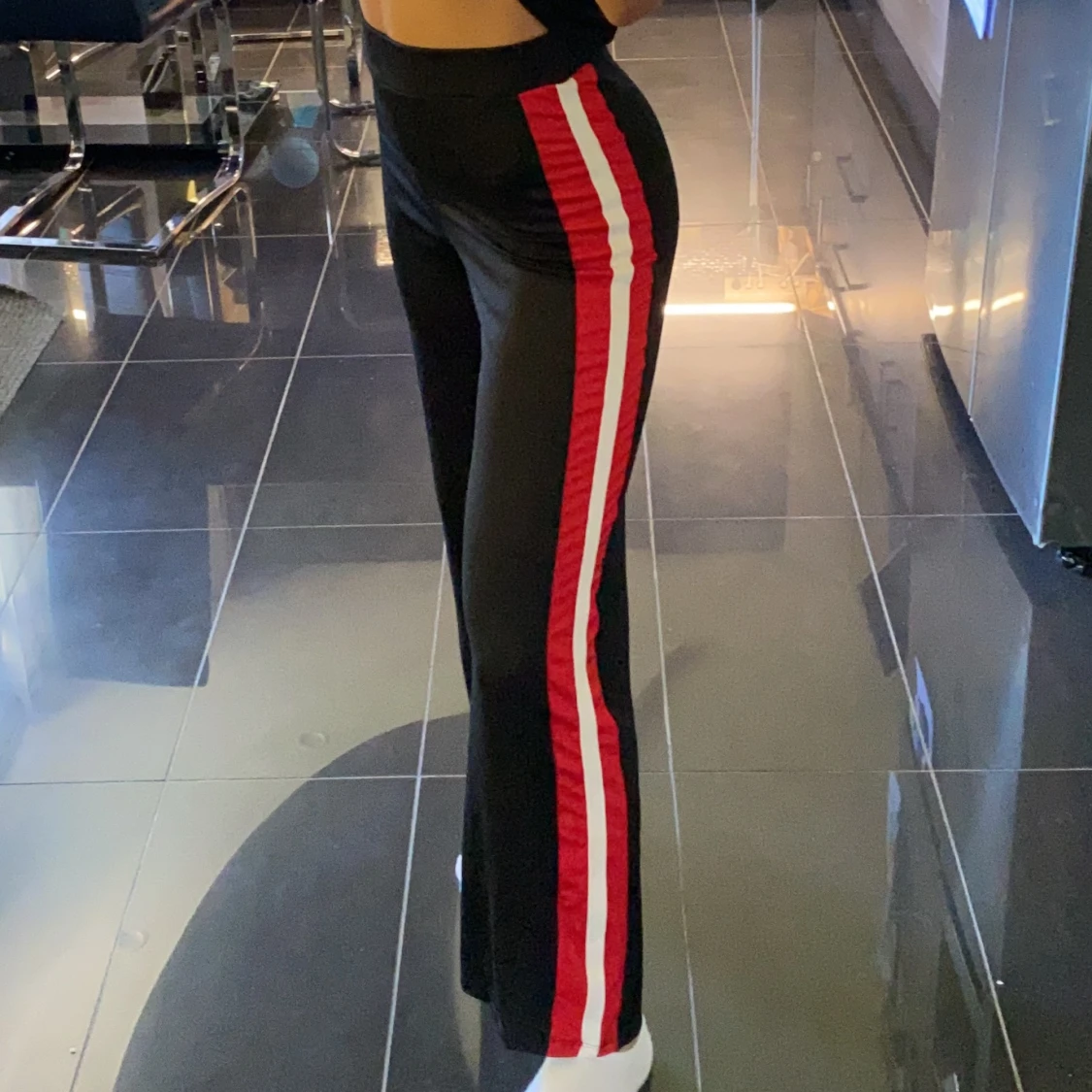 Lösa svarta byxor size S - 91