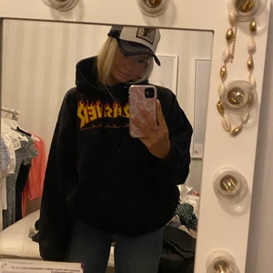 Thrasher hoodie - Äkta thrasher hoodie i använt skick, inga fläckar❤️‍🔥
