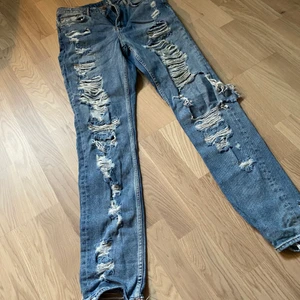 Jeans strl 30/32 - Jeans från hm. Skinny high Waist. Storlek 30/32. 
