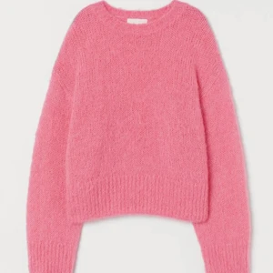 Stickad tröja  - Säljer denna stickad tröja ifrån hm då den inte kommer till användning, bara använt den ett fåtal gånger .