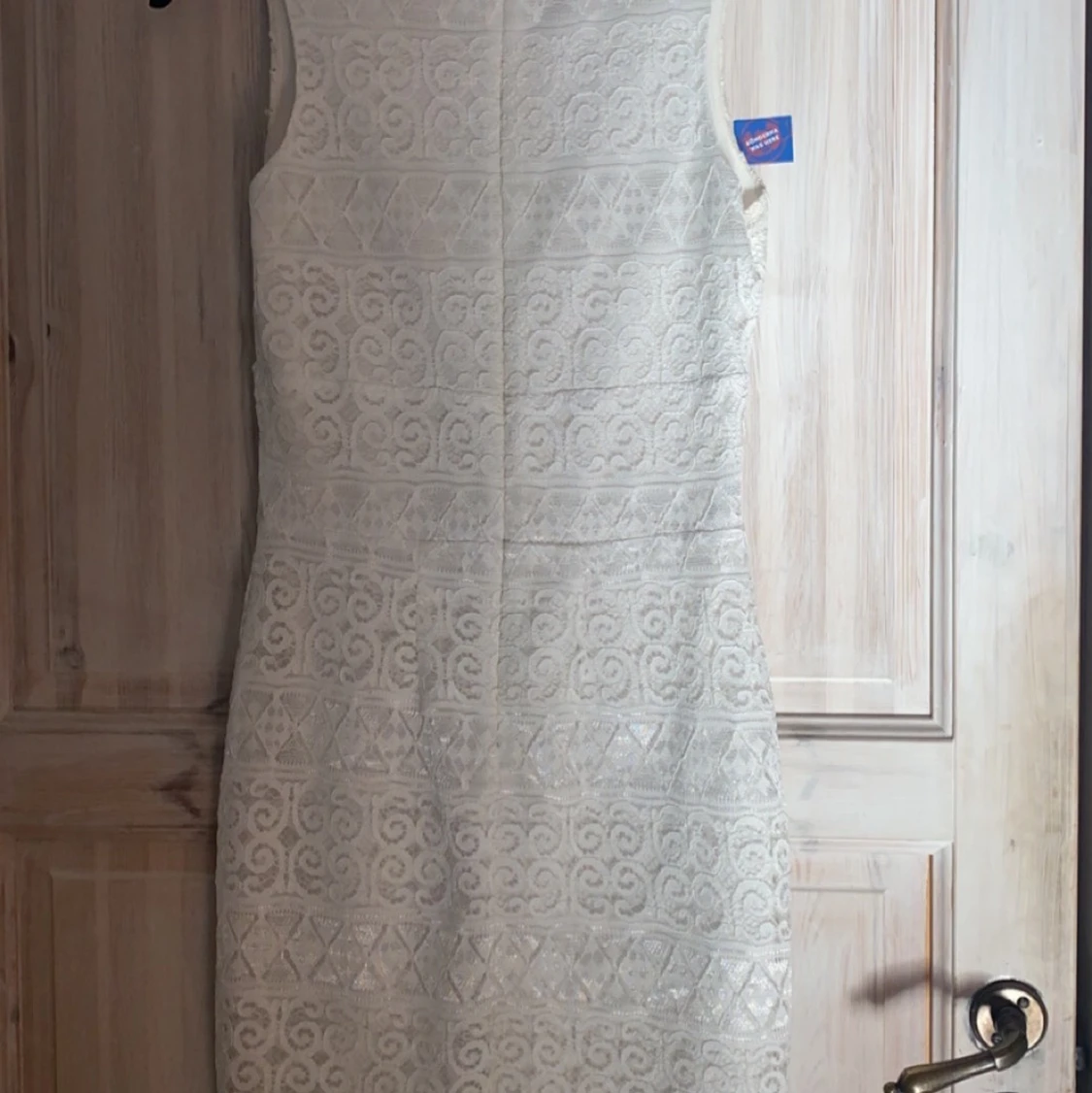 Vit spetsklänning - 90