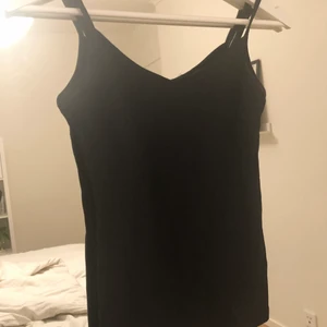 Linne - Svart basic linne i strl XS!!!