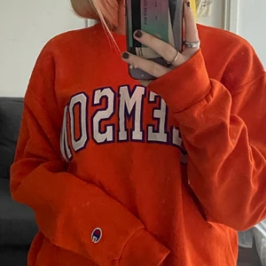 Sweatshirt - Köpt för 450 på popbutiqe men använder aldrig längre