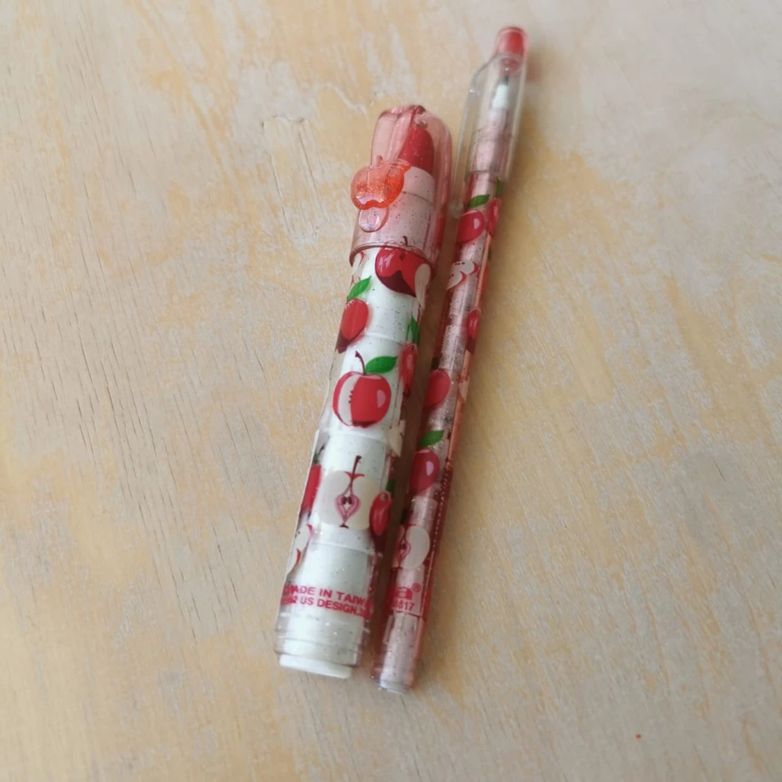 Supersöt penna med doftsudd y2k