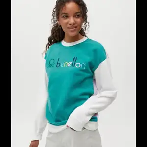 Superskön tröja från Urban Outfitters/Benetton. Aldrig använd. Köpare står för frakt. Är en M men skulle snarare säga S. 