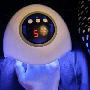 Helt ny uv lampa  - Aldrig använd, testad endast för bilden, köparen betalar för frakten, funkar med hjälp av en usb kabel 