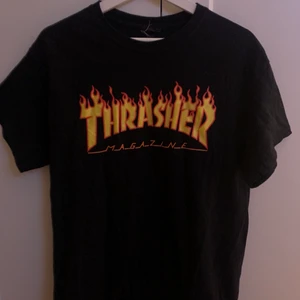Thrasher tröja - Thrashertröja som knappt har använts och är i nyskick!