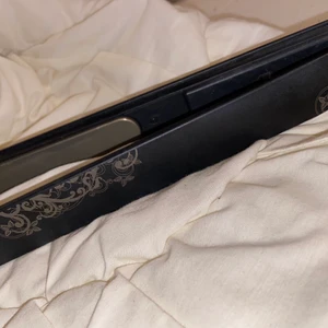 Plattång - En välvdigt snab och fin plttång. 