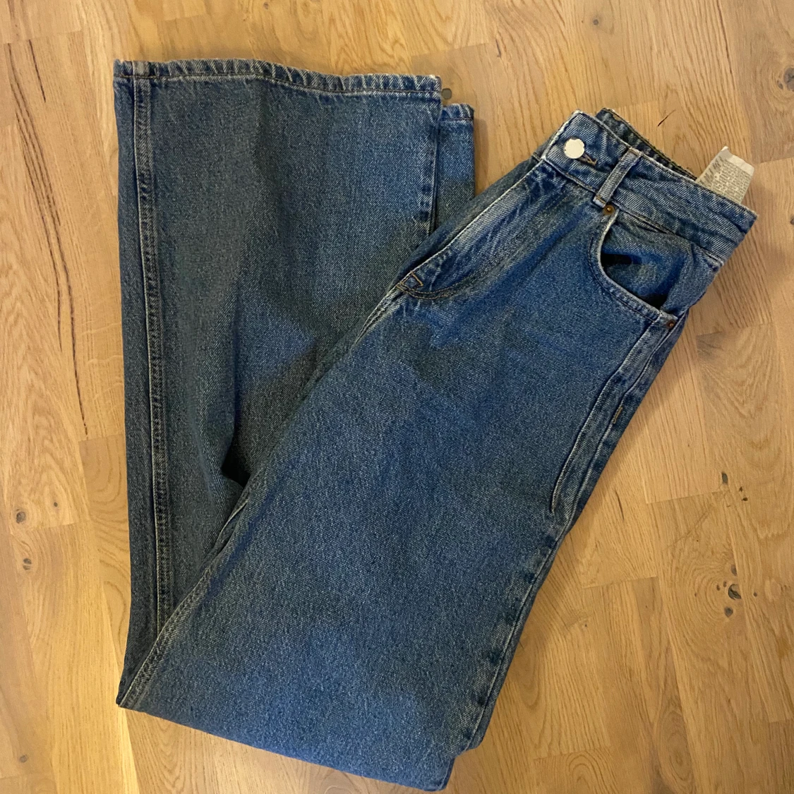 Långa vida jeans från zara - 90