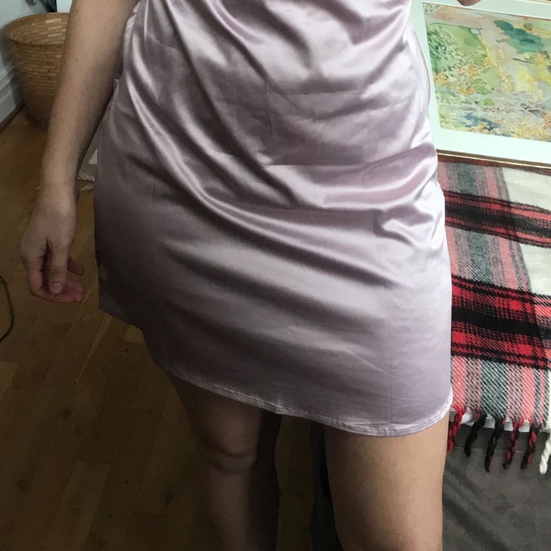 Klänning i rosa/ljuslila satin - 91