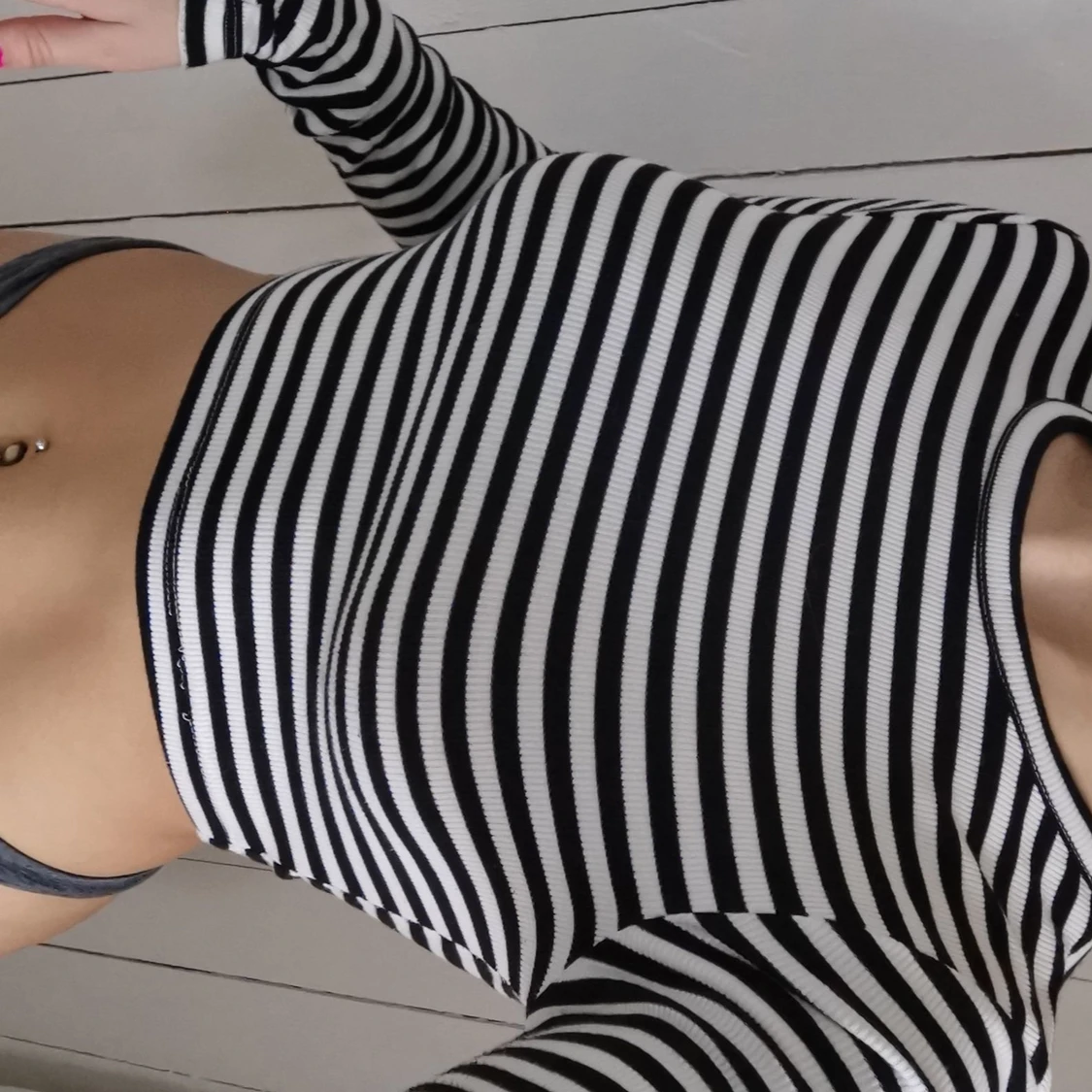 Kroppad långärmad från NAKD stl. XS