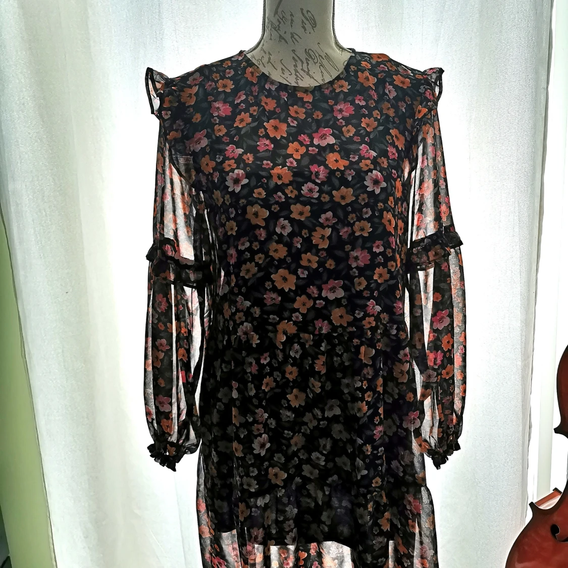 Blommig klänning - 90