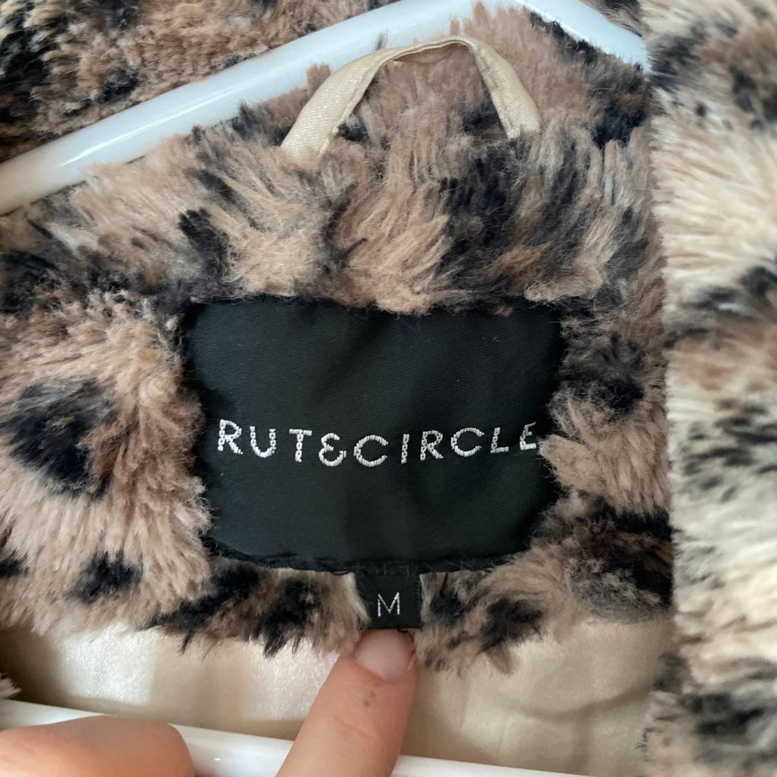 Fejkpäls jacka - 90