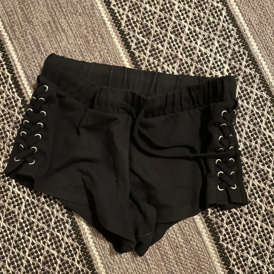 Svarta kortbyxor från FB sisters 