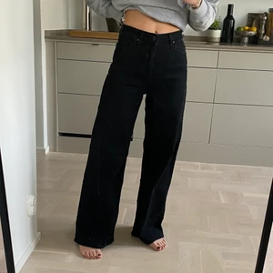 Oanvända Lee jeans - Jag är 163 lång. Frakt tillkommer storlek W25 L31