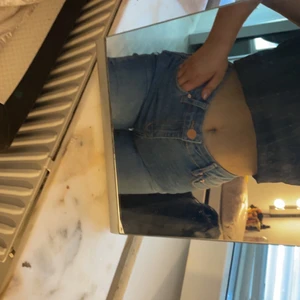 Jeans - Säljs då dom är för lång för mig 