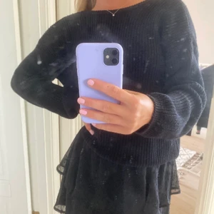 Stickad tröja - Snygg stickad tröja från NAKD med djup rygg aldrig använd 