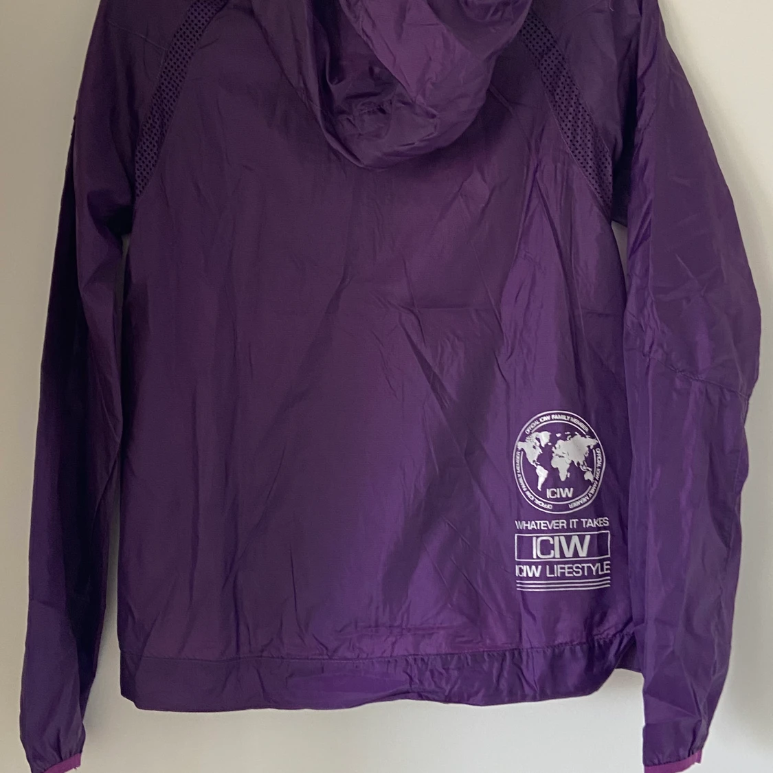 ICANIWILL jacka - 90