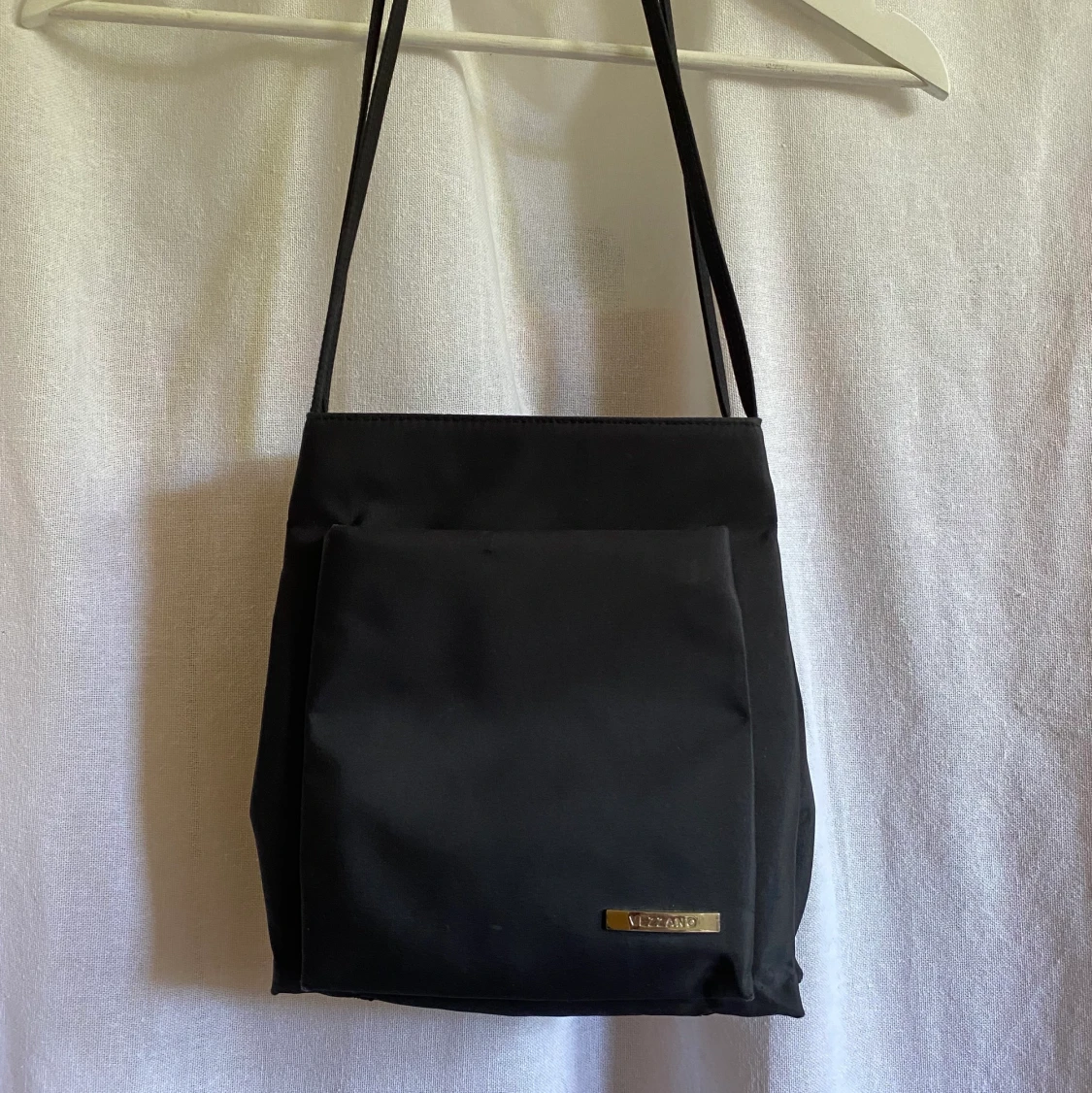 Supersnygg svart väska