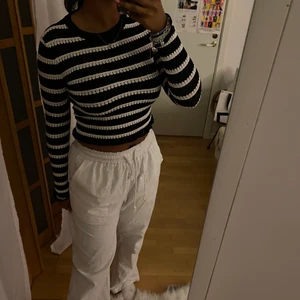 Randig zaratröja - Den populära och helt slutsålda zaratröjan🌺💓😁 strl M men passar även S!