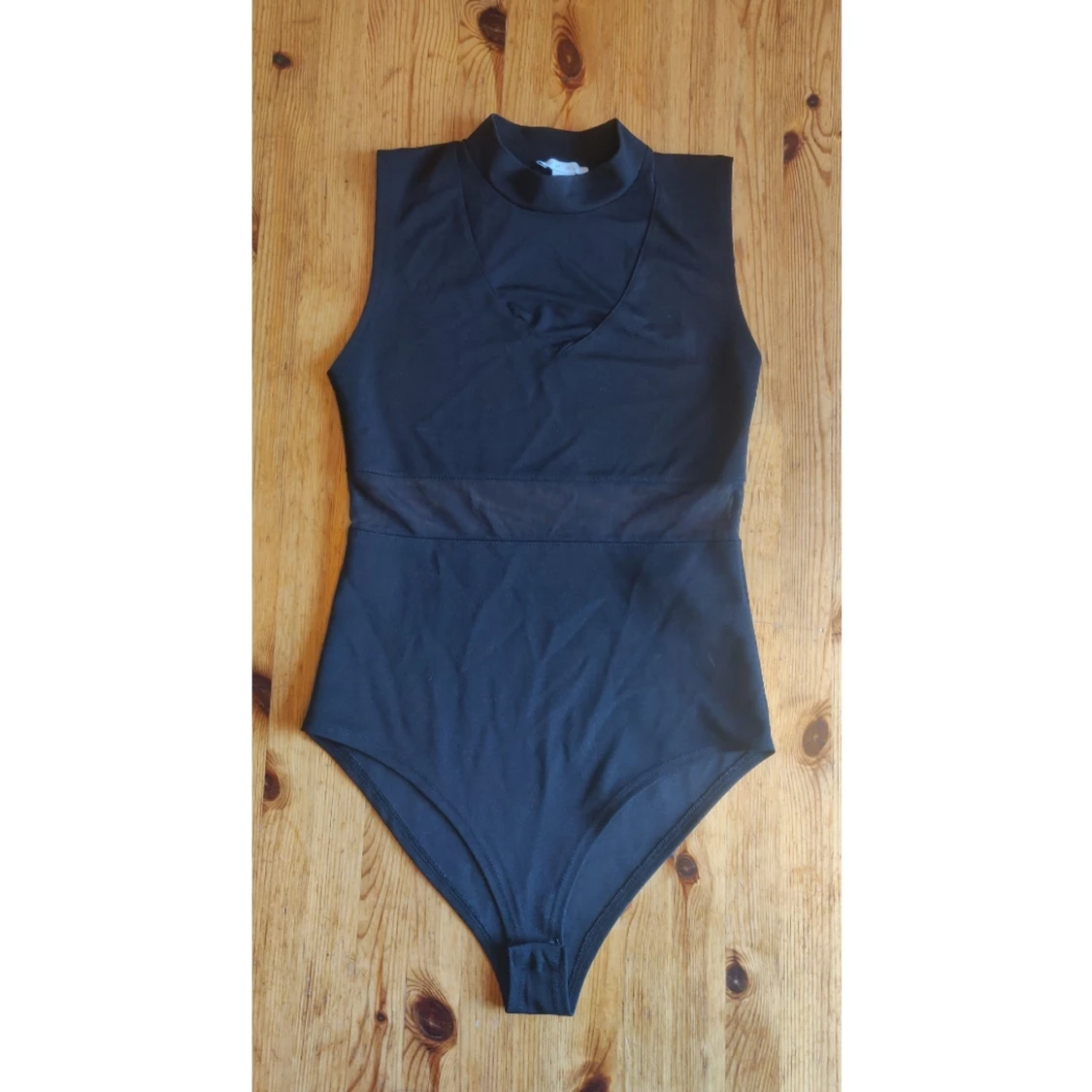Svart mesh body - 90