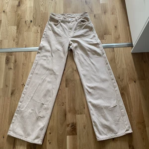 Monki byxor  - Monki jeans i storlek 26 