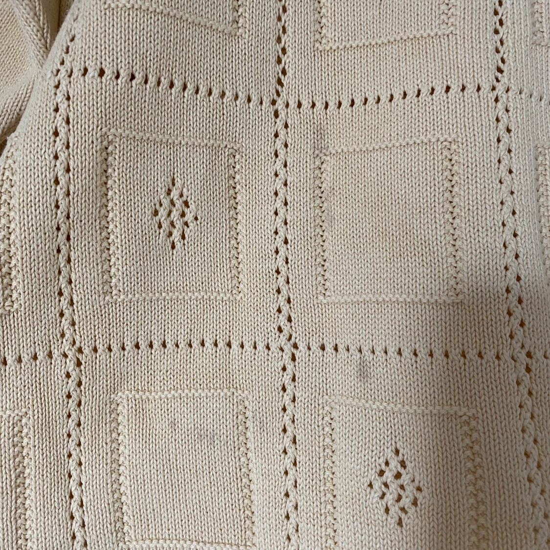 Stickad tröja  - 90