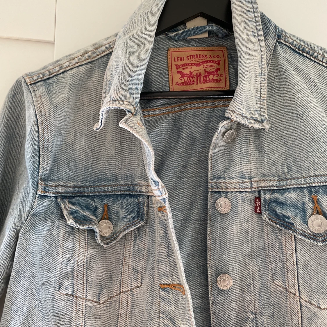 Levi’s Denim Jacket - 90