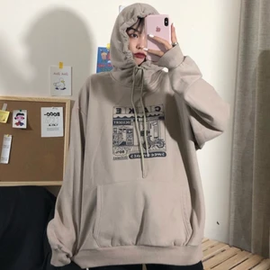 Hoodie - Jättemysig hoodie med tryck. Storlek L. Köparen står för frakt! Skicka gärna ett meddelande om du vill ha fler bilder eller har några frågor! 