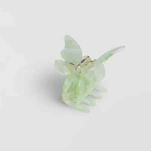 Grön hårklämma  - Detta är en Grön hårklämma, har använt den några gånger men den är som ny.