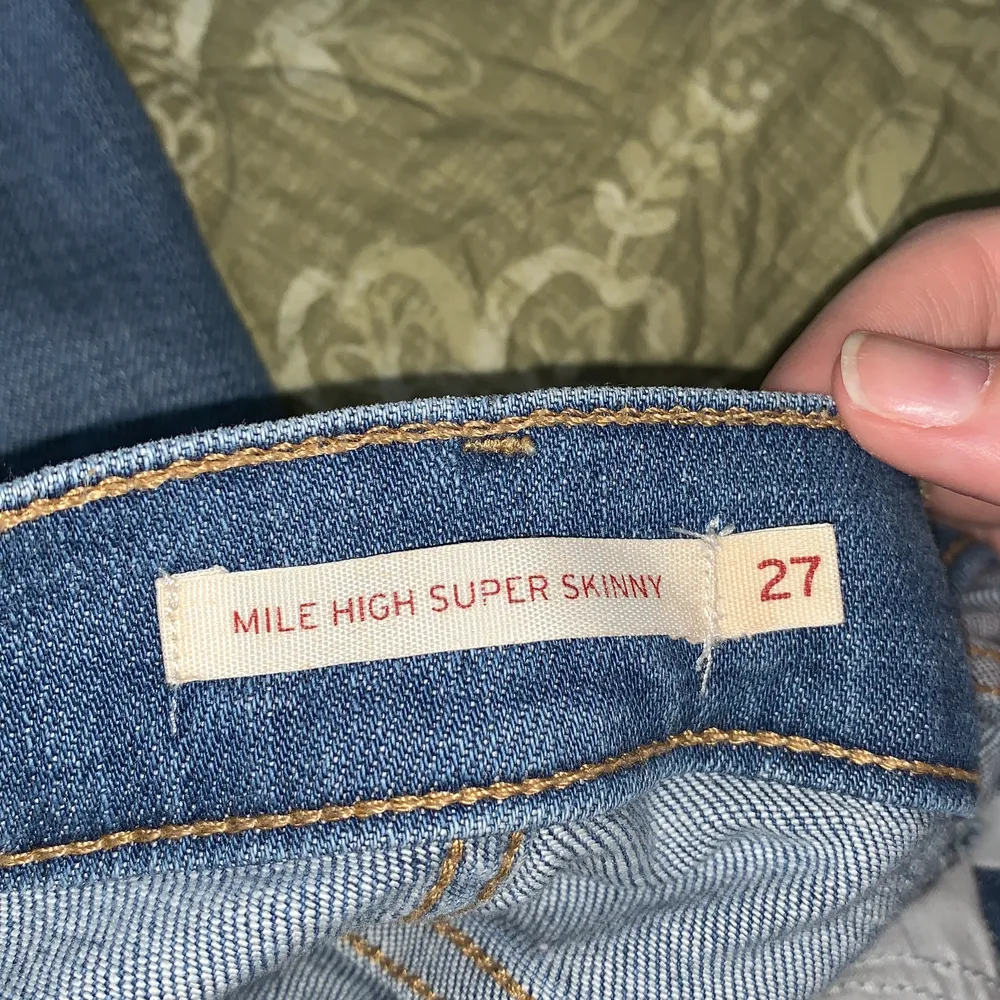Levis jeans, mile high super skinny. Bra skick. Frakt tillkommer🌻. Jeans & Byxor.