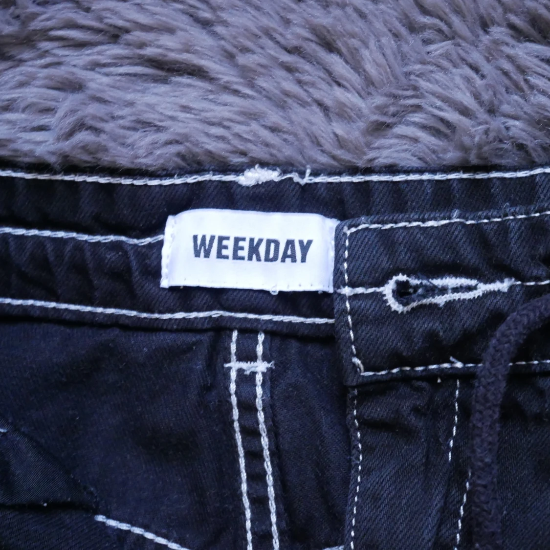 Weekday jeans strl S - 90