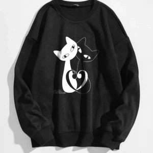 Svart kattröja  - Svart katt tröja, tjocktröja. Jätte mjuk