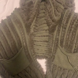 Äkta pälsväst - Skön pälsväst onesize passar både S, M, och XS. Sitter snyggt på, kaninpäls