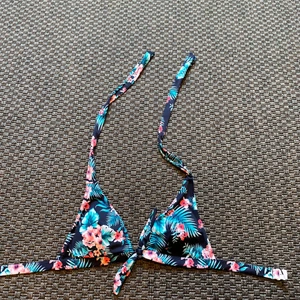 Bikinitopp - Använd en gång