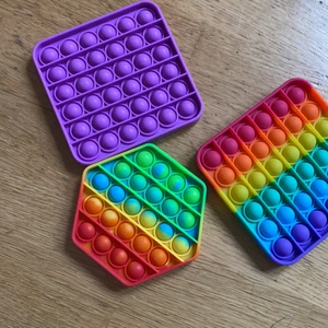 Pop it  - Säljer pop its de kostar 75 kr st