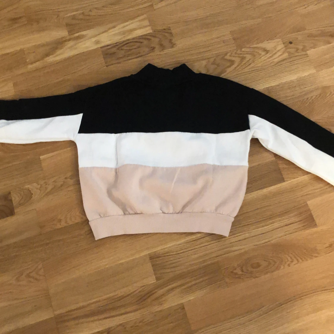 Hoodie från Hk&M till 10-12 år (146-152) - 90