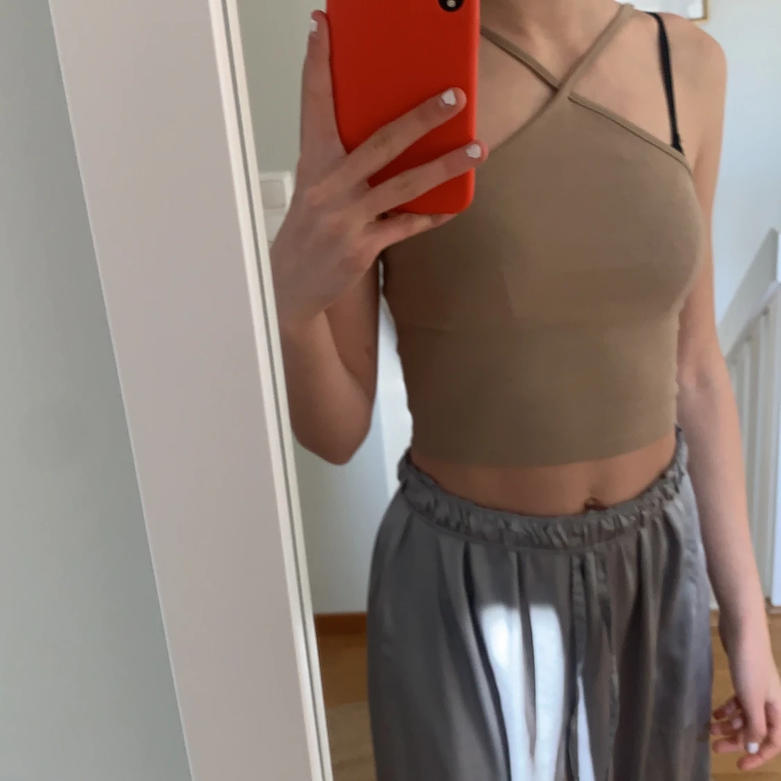 Säljer två jätte fina toppar från zara - 90