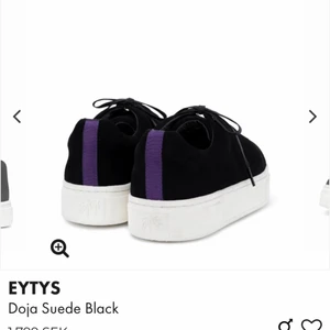 Eytys Doja - Säljer nu mina svarta eytys med snören. Väldigt fint skick men kommer inte till användning! Strl 37. 