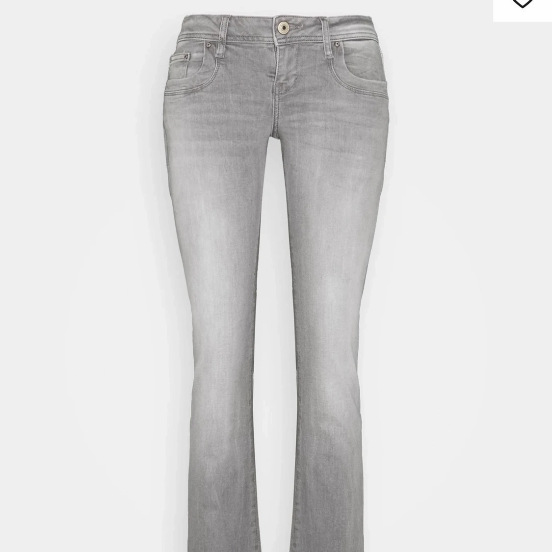 Gråa bottcut jeans