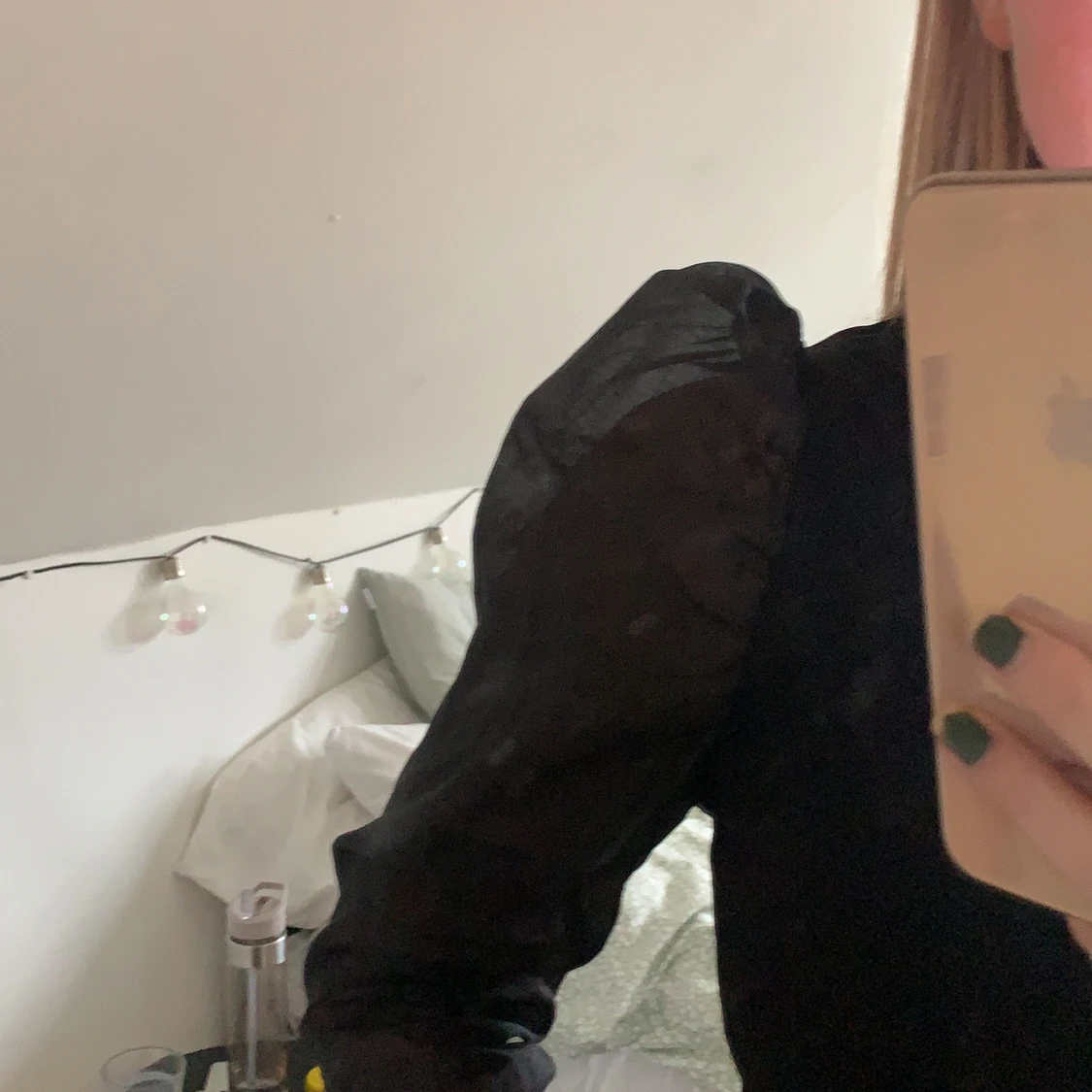 Svart blus/topp med puffärmar  - 91