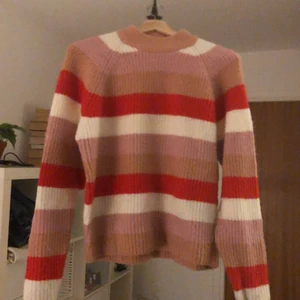 Stickad tröja - Nakd tröja så himla fin! Ny-skick