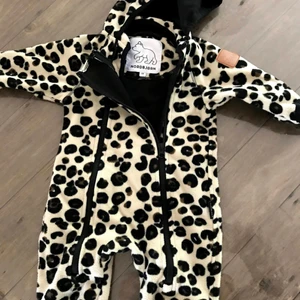 Skaloverall strl 68 - Skaloverall strl 68, är tvättad , knappt använd. Kan fraktas mot betalning. 