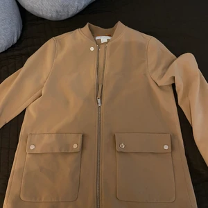 Kappa - Säljer min kappa som är använd ett fåtal gånger, jackan är i bra skick 