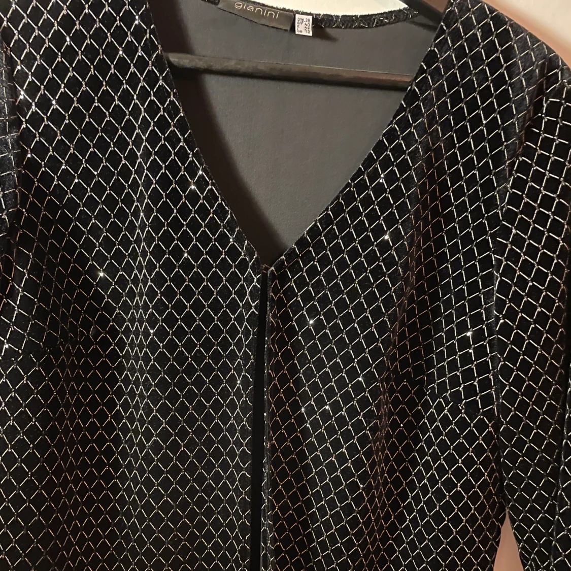 Kofta med glitter mönster  - 90