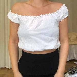 Croppad topp - Brandy Melville 🌻 - Fin croppad topp i gott skick 🌻